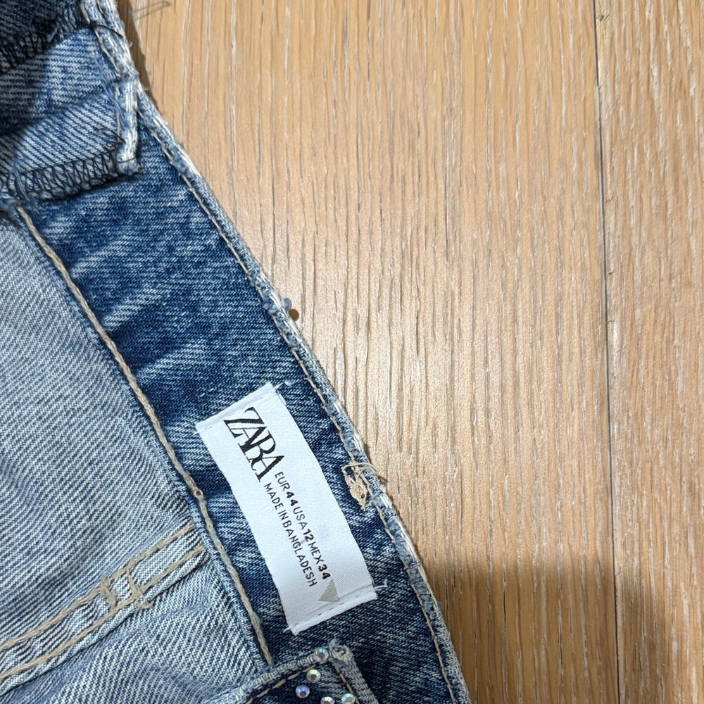 Zara Stylish Blue Woman’s Studded Jeans - Picture 4 of 4